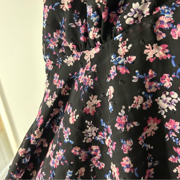 Buddy Love Parker V-Neck Black Floral Printed Skater Dress - Picture 4 of 8